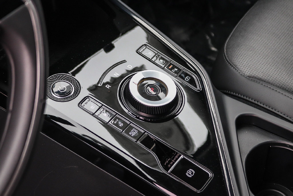 Certified 2025 Kia Niro Wave w/ Wave Preserve Package FWD image 19