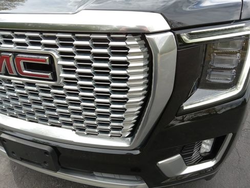 Used 2024 GMC Yukon XL Denali w/ LPO, Floor Liner Package AWD/4WD image 7