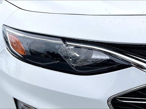 Used 2023 Chevrolet Malibu LS FWD image 33