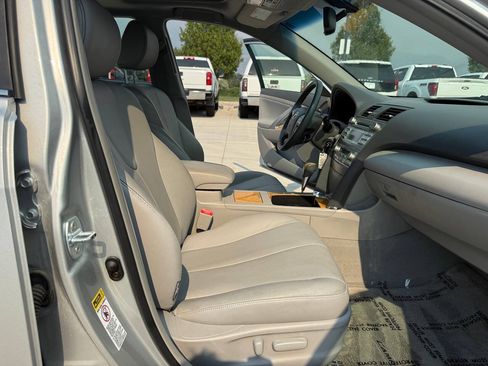 Used 2007 Toyota Camry XLE FWD image 23