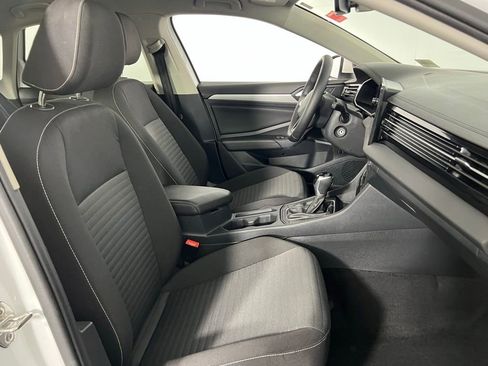 Used 2025 Volkswagen Jetta S image 30