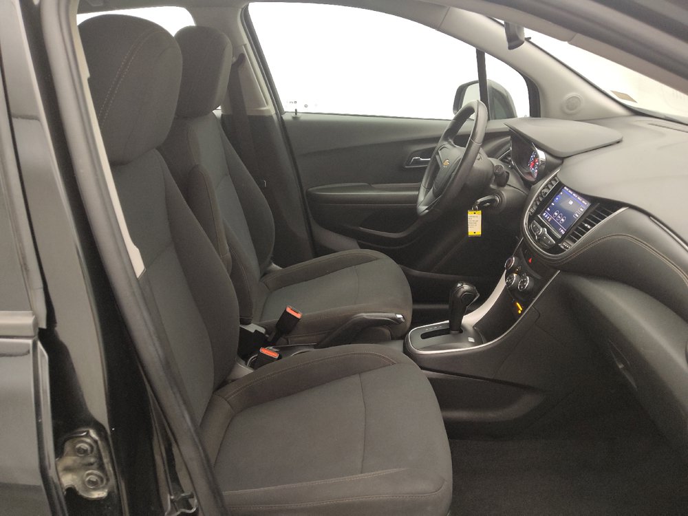 Used 2021 Chevrolet Trax LS FWD image 21