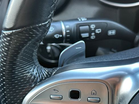 Used 2022 Mercedes-Benz GLC 300 4MATIC image 37