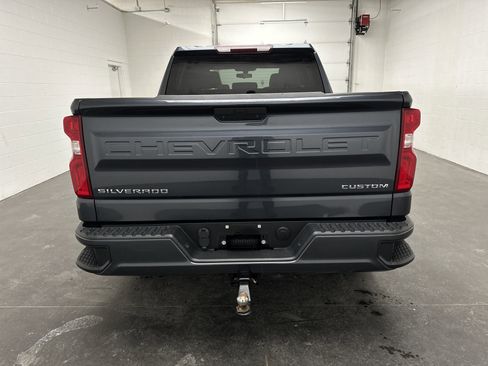Used 2021 Chevrolet Silverado 1500 Custom image 7