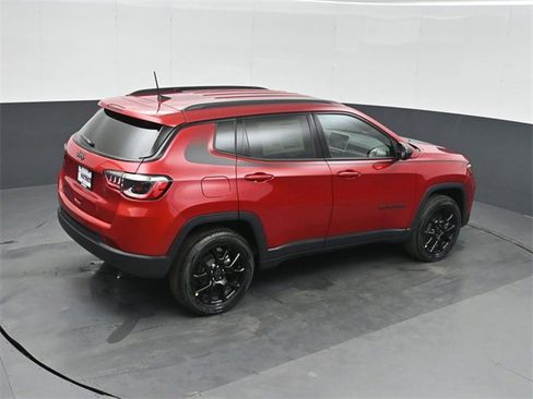 New 2026 Jeep Compass Latitude image 30