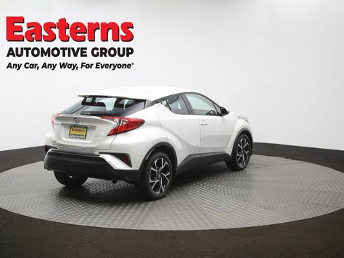 Used 2018 Toyota C-HR XLE FWD image 40