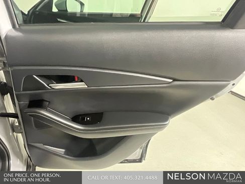 Certified 2025 MAZDA CX-30 AWD 2.5 S w/ Preferred Package image 22