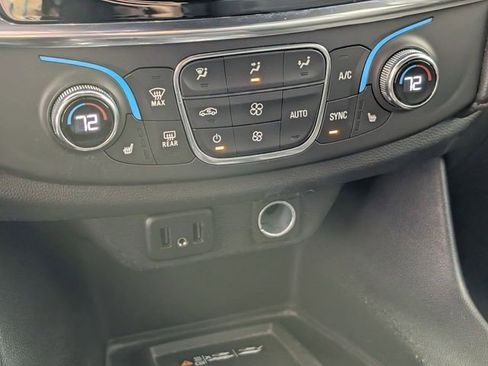 Certified 2023 Chevrolet Traverse LT w/ LPO, Floor Liner Package image 18