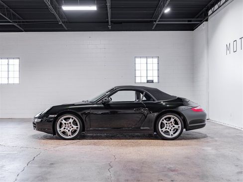Used 2007 Porsche 911 Carrera 4 AWD/4WD image 9