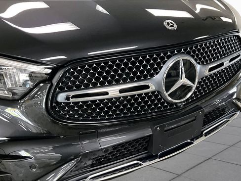 Certified 2025 Mercedes-Benz GLC 350e 4MATIC image 31