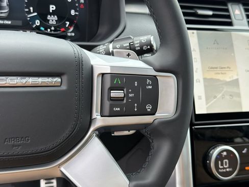 New 2026 Land Rover Discovery Limited Edition AWD/4WD image 20