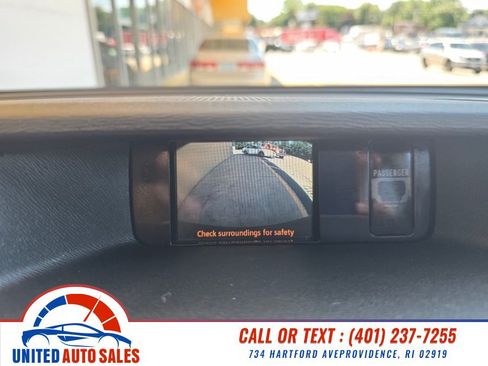 Used 2011 Toyota Sienna XLE FWD image 26