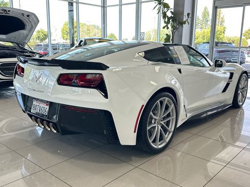 Used 2018 Chevrolet Corvette Grand Sport RWD image 3