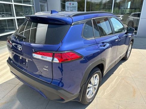 Used 2024 Toyota Corolla Cross LE w/ Moonroof Package AWD/4WD image 7