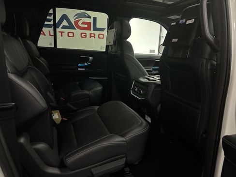 New 2026 Ford Expedition Max Platinum w/ Stealth Appearance Package AWD/4WD image 32