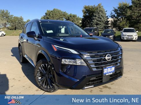 New 2026 Nissan Rogue Platinum w/ Platinum Premium Package image 2