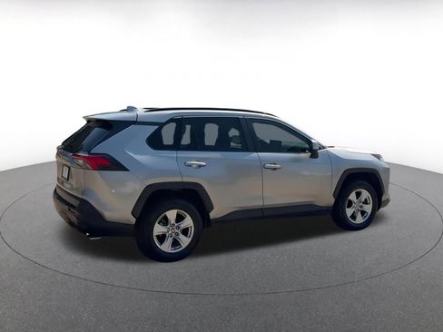Used 2021 Toyota RAV4 XLE w/ Convenience Package image 15