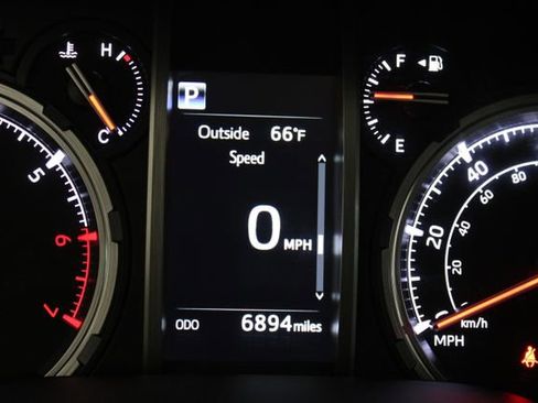 Used 2023 Toyota 4Runner Limited AWD/4WD image 16