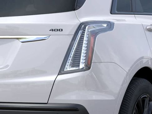 New 2026 Cadillac XT5 Sportv w/ LPO, Onyx Lite Package AWD/4WD image 11