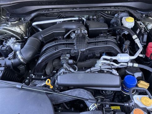 Used 2025 Subaru Forester Limited image 18
