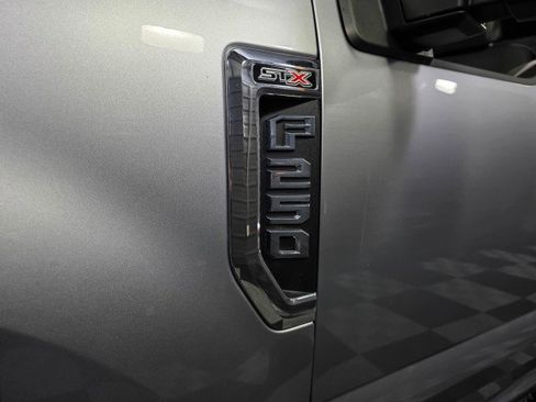 Used 2021 Ford F250 XL w/ STX Appearance Package AWD/4WD image 36