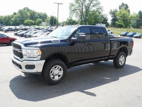 Used 2024 RAM 2500 Tradesman w/ Towing Technology Group image 8