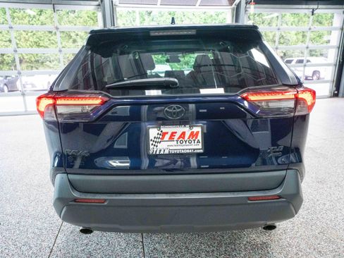 Used 2019 Toyota RAV4 XLE Premium w/ All Weather Liner Package AWD/4WD image 3