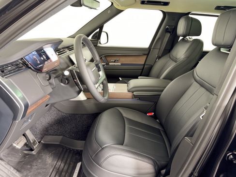 Used 2026 Land Rover Range Rover Long Wheelbase SE AWD/4WD image 5