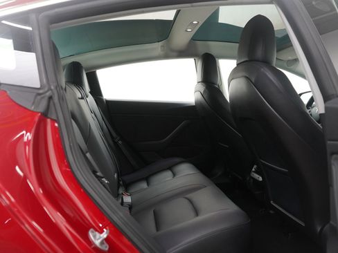 Used 2018 Tesla Model 3 Long Range image 12