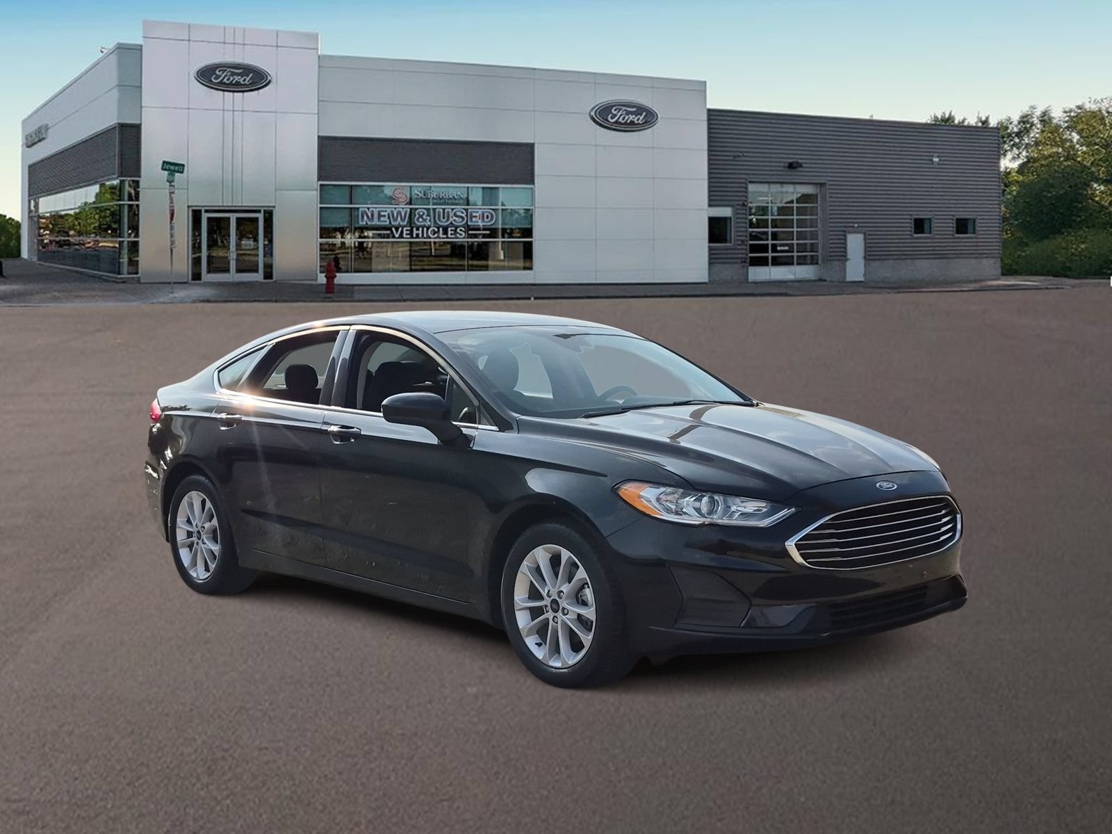 Used 2020 Ford Fusion SE FWD image 2