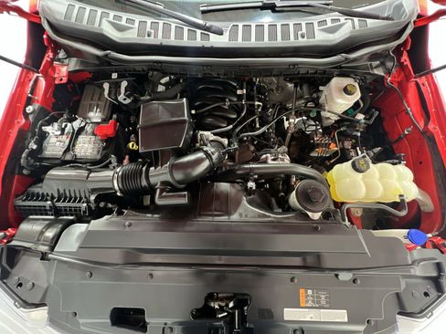 Used 2025 Ford F350 XL w/ XL Chrome Package image 24