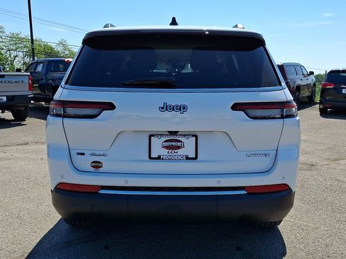 Used 2021 Jeep Grand Cherokee L Limited AWD/4WD image 6