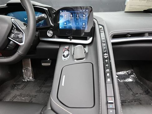 Used 2024 Chevrolet Corvette Z06 RWD image 18