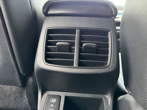 Used 2025 Kia Seltos S image 23