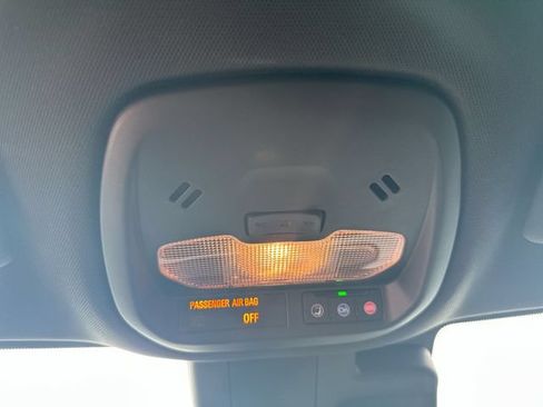 Used 2025 Chevrolet Trax RS w/ Driver Confidence Package FWD image 41