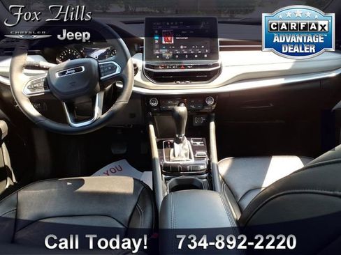 Used 2025 Jeep Compass Limited AWD/4WD image 13
