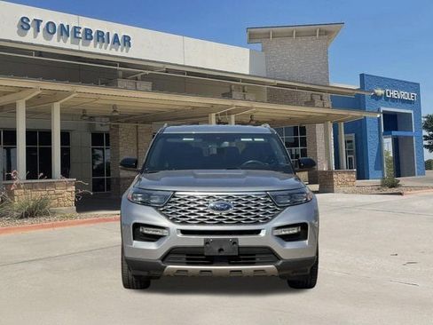 Used 2022 Ford Explorer Platinum w/ Equipment Group 601A RWD image 9