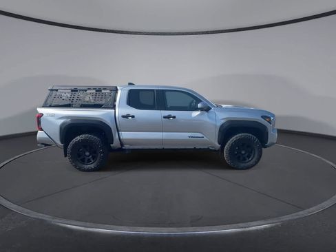 Used 2024 Toyota Tacoma TRD Off-Road w/ TRD Off Road Upgrade Package AWD/4WD image 9