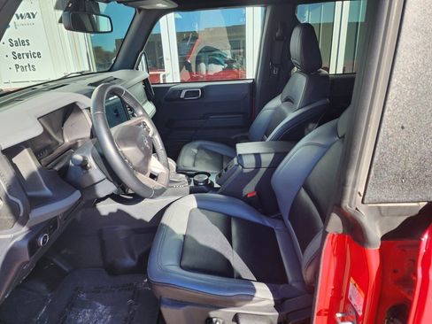 Used 2024 Ford Bronco Big Bend image 9