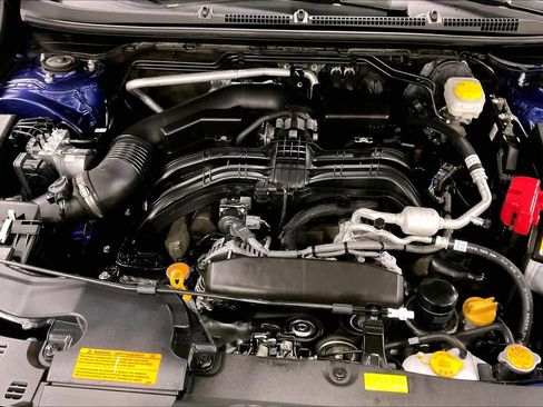 Used 2025 Subaru Crosstrek 2.0i Premium image 31