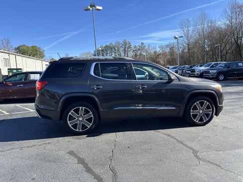Used 2017 GMC Acadia Denali image 10