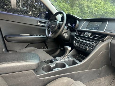 Used 2018 Kia Optima LX w/ Convenience Package image 10