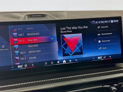 Used 2025 BMW X7 M60i image 19