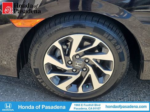 Used 2017 Honda Civic EX image 30