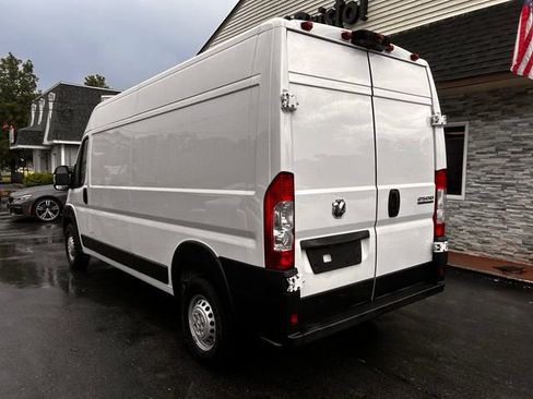 Used 2025 RAM ProMaster 2500 w/ Convenience Group FWD image 7