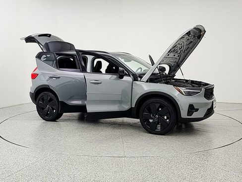 New 2026 Volvo XC40 B5 Ultra w/ Protection Package Premier AWD/4WD image 10