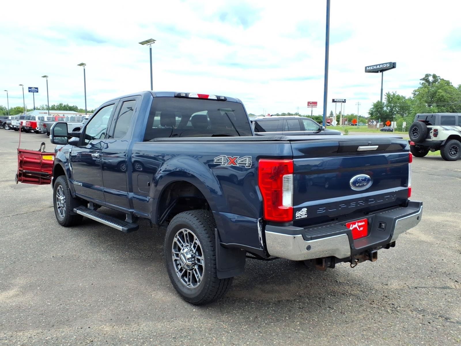 Used 2019 Ford F350 XLT w/ XLT Premium Package AWD/4WD image 3