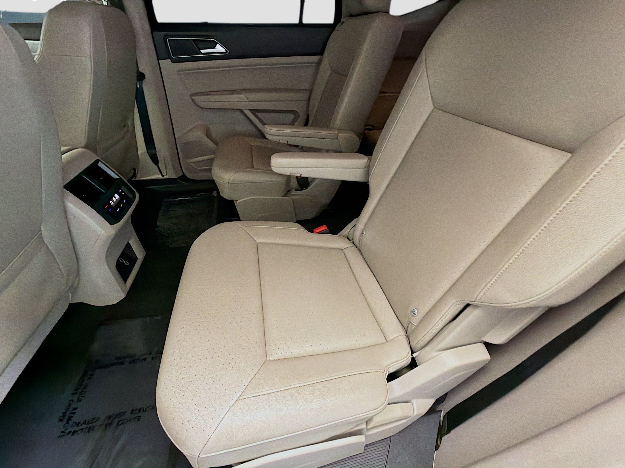 Used 2019 Volkswagen Atlas SE w/ Towing Package FWD image 13