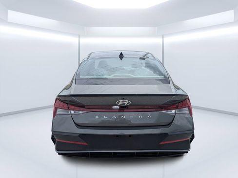 New 2026 Hyundai Elantra SEL Sport Premium FWD image 4