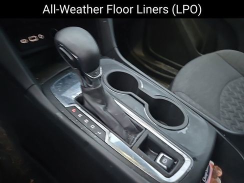Used 2022 Chevrolet Equinox LT w/ LPO, Floor Liner Package image 13